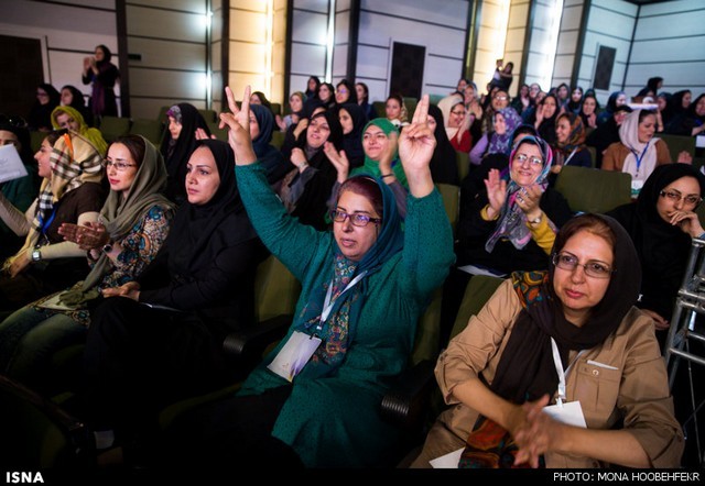 روحانی در جشن انتظار و امید (عکس)