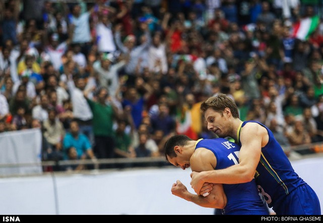 دیدار تیم‌های ملی والیبال ایران و برزیل (عکس)