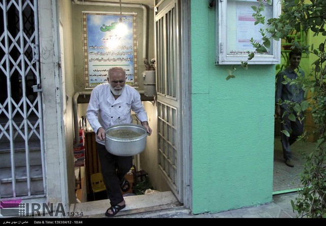 سی شب ، سی افطار (عکس)