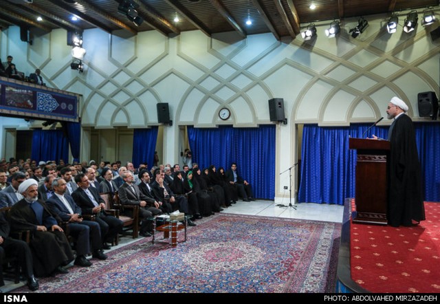 دیدار رییس و نمایندگان مجلس با روحانی (عکس)