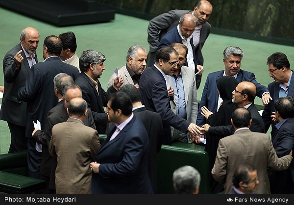 جلسه علنی استیضاح وزیر علوم (عکس)