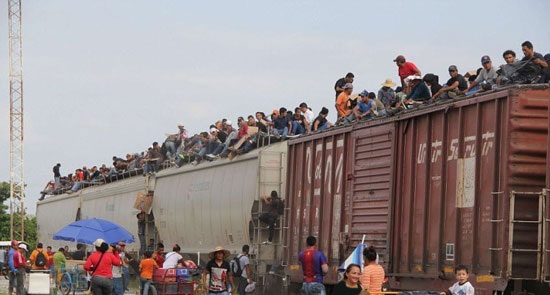 قطاری به سمت شهر آرزوها! (+عکس)