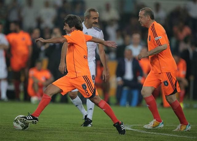 تیم فوتبال با بازی اردوغان (+عکس)