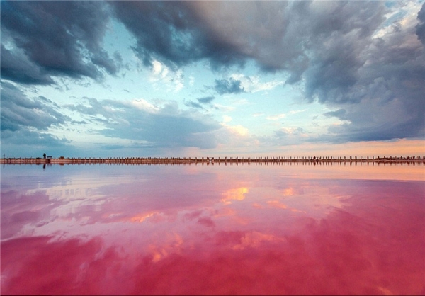 نمک‌های قرمز (+عکس)