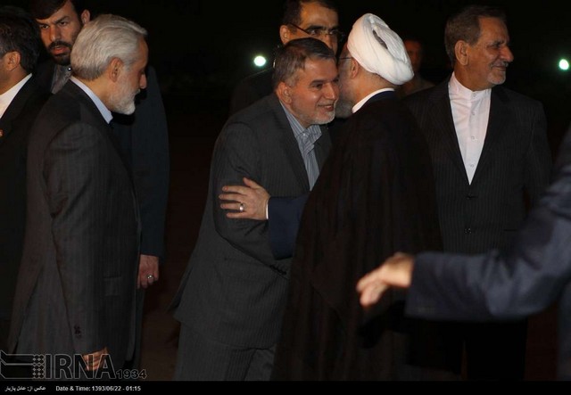 بازگشت روحانی به تهران (عکس)