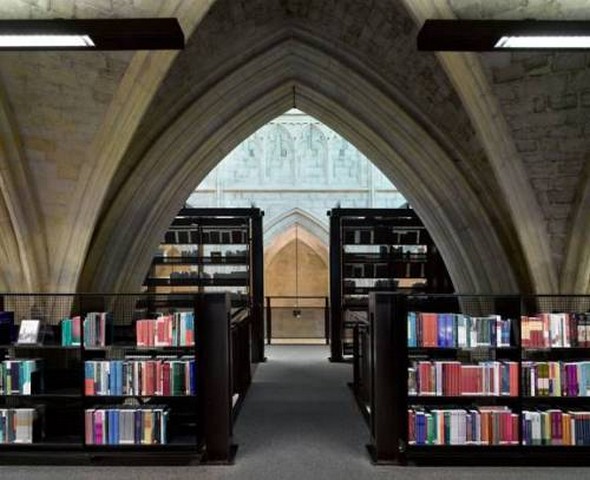 از کلیسا تا کتابفروشی (عکس)