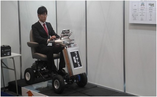 خودروی الکتریکی که از امواج رادیویی نیرو می‌گیرد