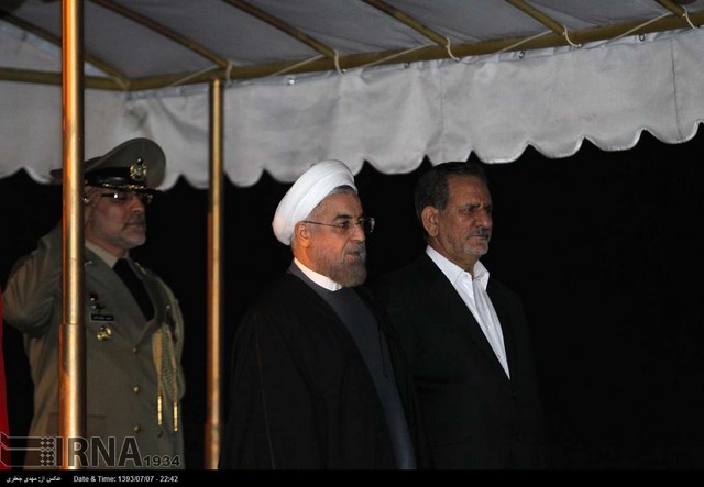 بازگشت روحانی به تهران (عکس)