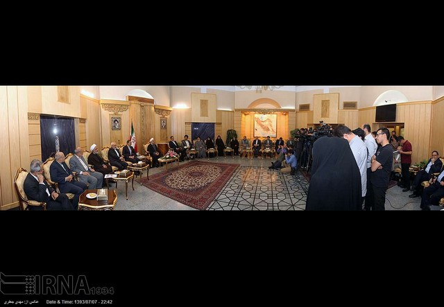 بازگشت روحانی به تهران (عکس)