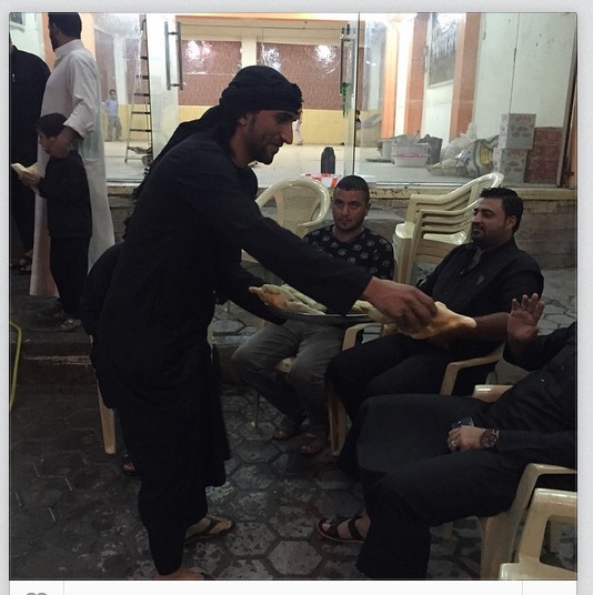 کرارجاسم نذرش را ادا کرد(+عکس)