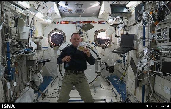 جشن شکرگزاری در فضا (+عکس)