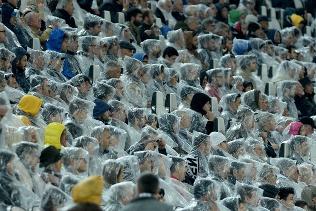 یوونتوس 2 - لاتزیو صفر / نمایش قهرمان درشب بارانی تورین(عکس/قهرمان) یوونتوس 2 - لاتزیو صفر / نمایش قهرمان درشب بارانی تورین(عکس/قهرمان)