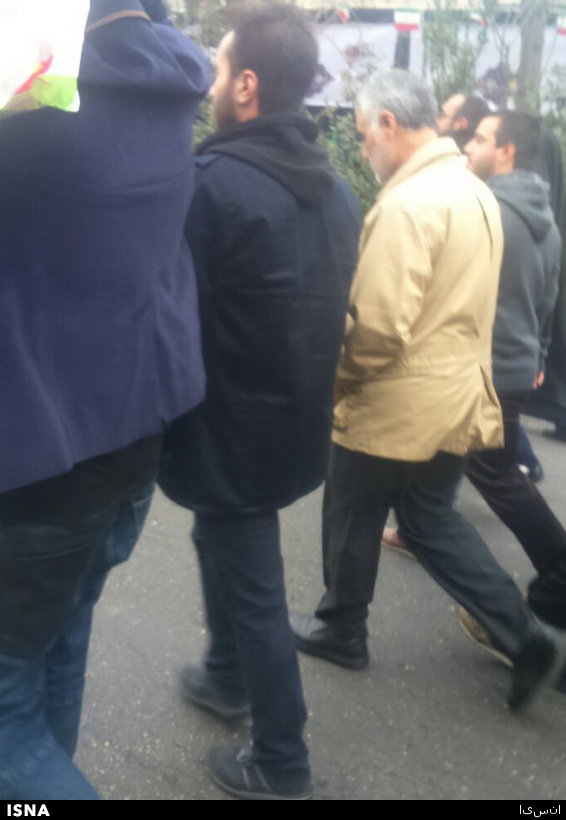 حضور سردار سلیمانی در راهپیمایی 22 بهمن