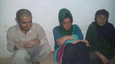 پیرمرد و فرزندان معلولش در خانه ای سوخته!