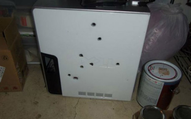 بازداشت یک آمریکایی به دلیل قتل رایانه! (+عکس)