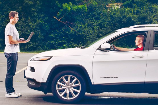 هکرها در کمین خودروهای مدرن و امروزی هکرها در کمین خودروهای مدرن و امروزی