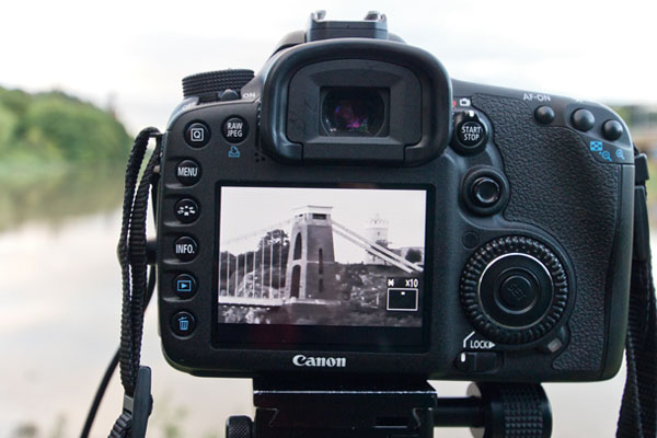 چه موقع از فوکوس دستی استفاده کنیم/نکنیم