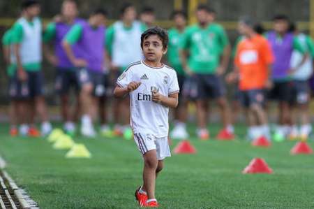 هانی نوروزی: یاد پدرم را با گلزنی خود زنده نگه داشتم