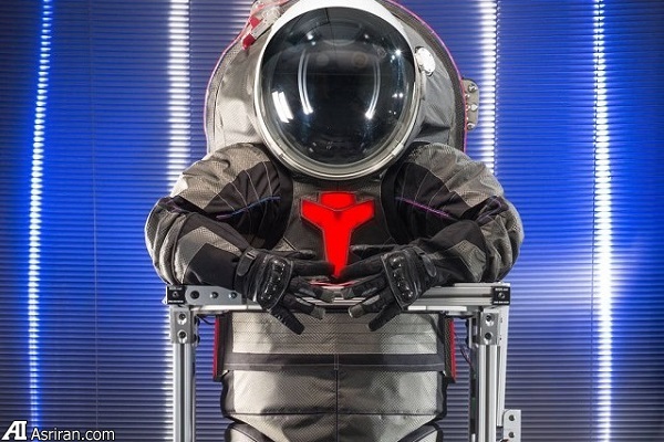 رونمایی ناسا از لباسهای فضایی جدید برای سفر به مریخ رونمایی ناسا از لباسهای فضایی جدید برای سفر به مریخ