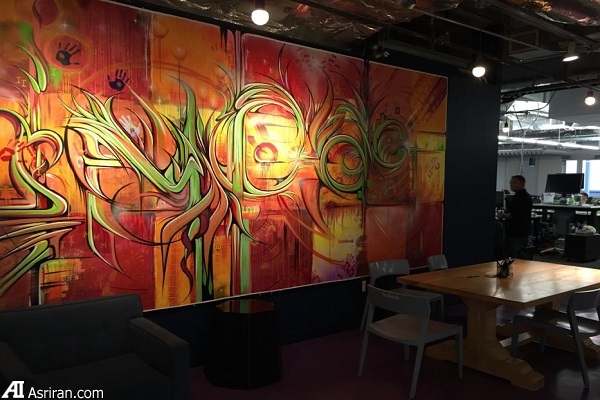 در پشت صحنه فیسبوک