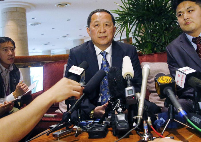 وزیر امور خارجه جدید کره شمالی (+عکس)