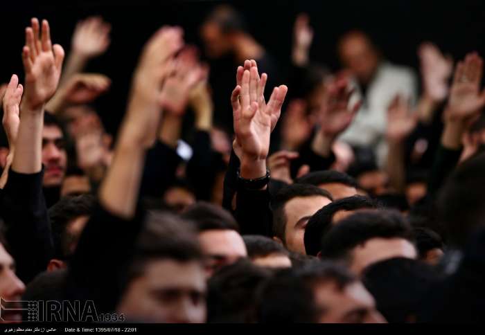 دومین شب مراسم عزاداری حضرت اباعبدالله الحسین(ع) برگزار شد (+عکس)