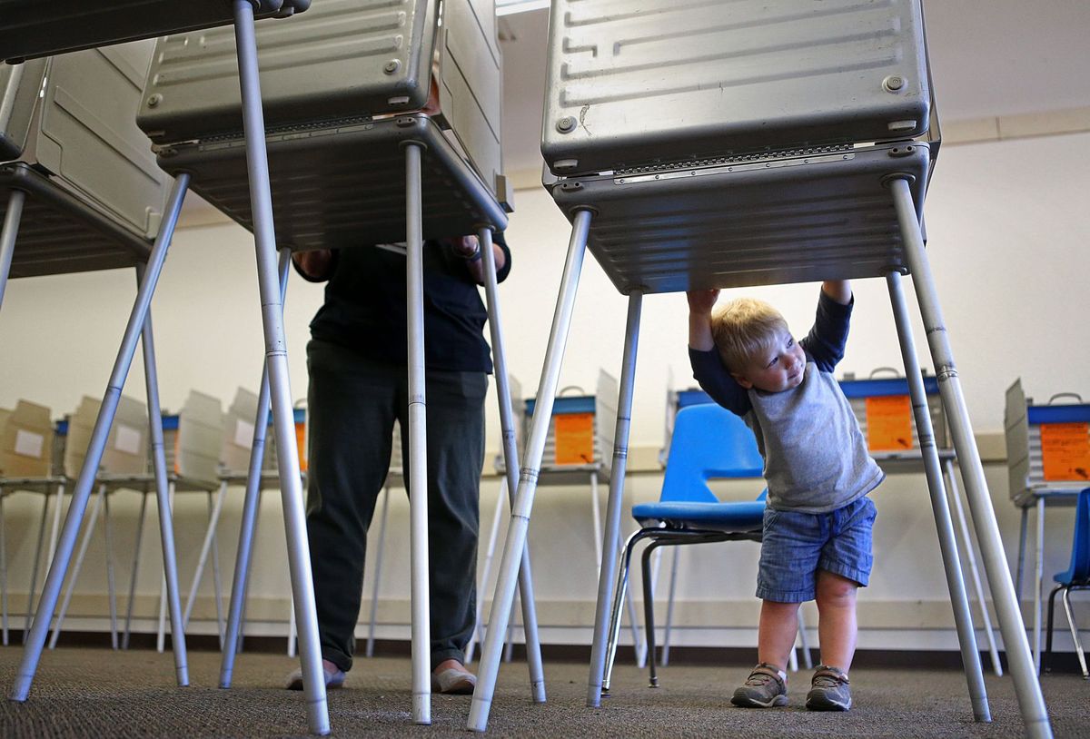 آغاز انتخابات ریاست جمهوری آمریکا/ رقابت شدید کلینتون و ترامپ در ۱۰ ایالت تعیین کننده