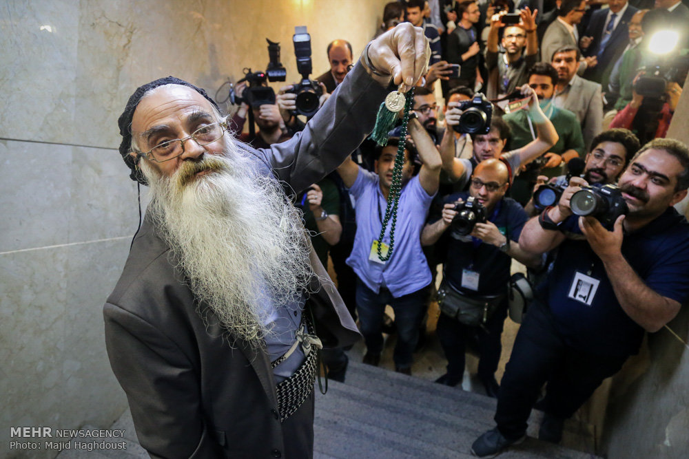 ثبت نام انتخابات ریاست جمهوری یا خنده بازار!