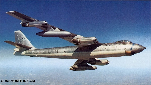 بمب افکنی که فقط دو نمونه از آن تولید شد!(+عکس)