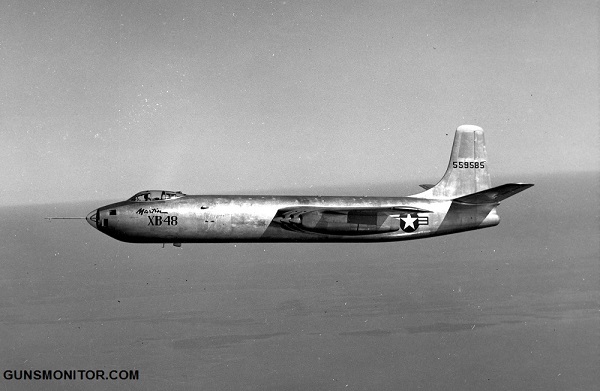 بمب افکنی که فقط دو نمونه از آن تولید شد!(+عکس)