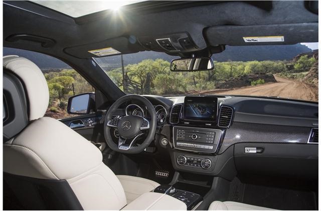 این خودروها در میان لوکس‌ترین شاسی‌بلندهای جهان قرار دارند