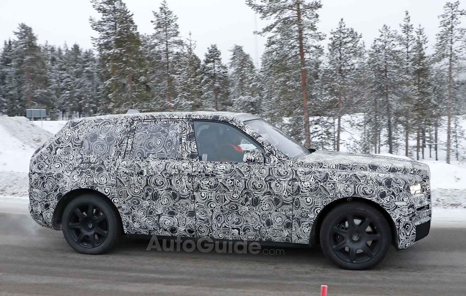 اولین قدبلند رولزرویس در راه است/ این خودرو را شاسیبلند نخوانید اولین قدبلند رولزرویس در راه است/ این خودرو را شاسیبلند نخوانید