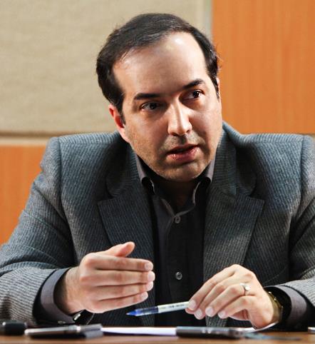 تخلفات حرفهای رسانهها باید درون صنف رسیدگی شود تخلفات حرفهای رسانهها باید درون صنف رسیدگی شود