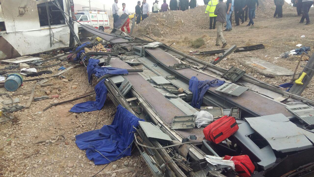 واژگونی اتوبوس در سمنان/ فوت 6 نفر