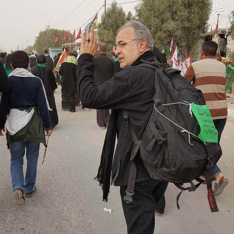 آقای مجری در پیاده روی اربعین (عکس)