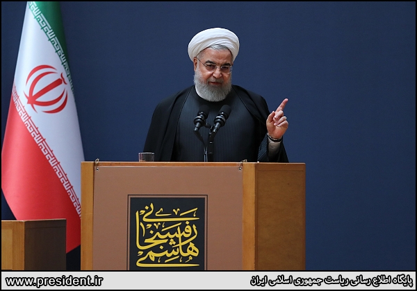 روحانی: هاشمی به دنبال ایران مُدرن بود/ جنگ با دنیا هنر نیست، پایان دادن به جنگ هنر است روحانی: هاشمی به دنبال ایران مُدرن بود/ جنگ با دنیا هنر نیست، پایان دادن به جنگ هنر است