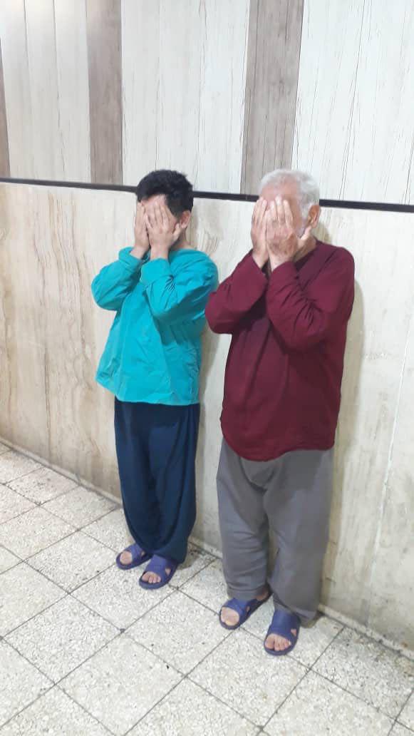 پیرمردی با کمک پسرش زن سابقش را کشت و تکه تکه کرد (+عکس متهمان)