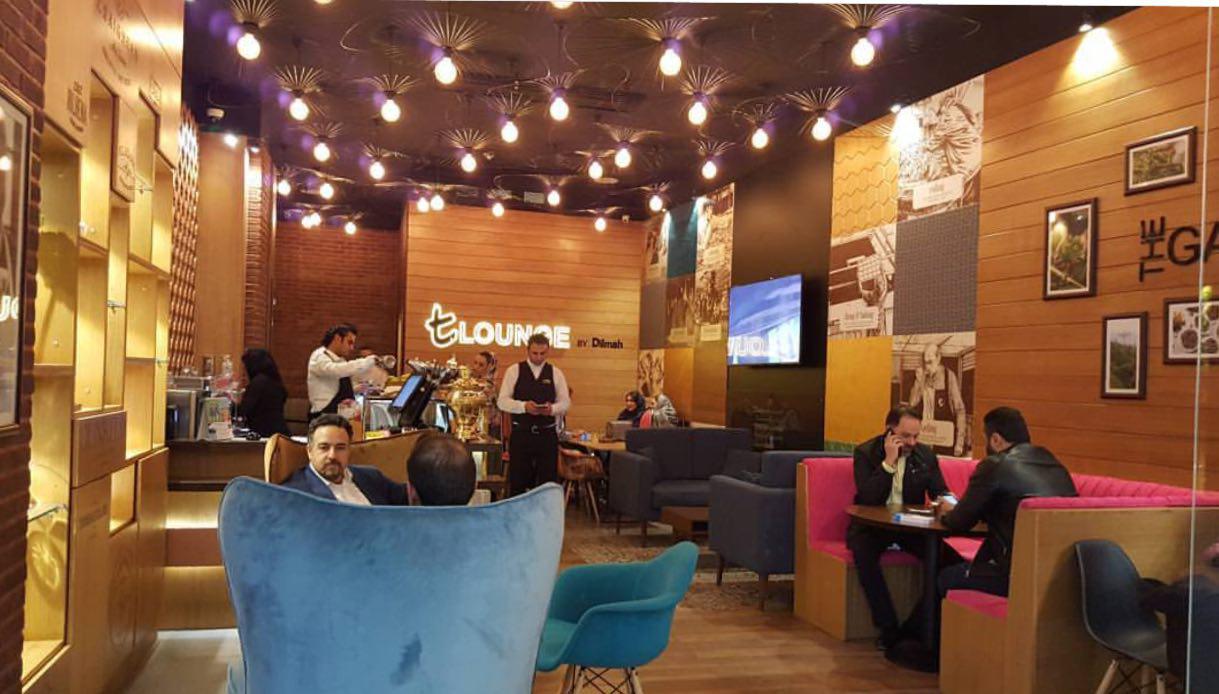 افطاری کامل و تازه در محطی اصیل و آرام افطاری کامل و تازه در محطی اصیل و آرام