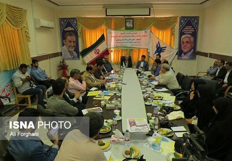 دانشگاه آزاد: مدیر &laquo;متملق&raquo; برکنار شد (+ عکس)