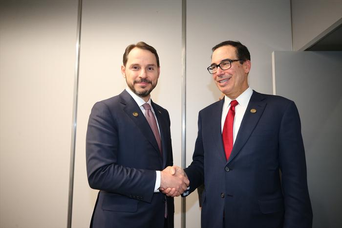 دیدار داماد اردوغان و وزیر خزانه داری آمریکا (+عکس) دیدار داماد اردوغان و وزیر خزانه داری آمریکا (+عکس)