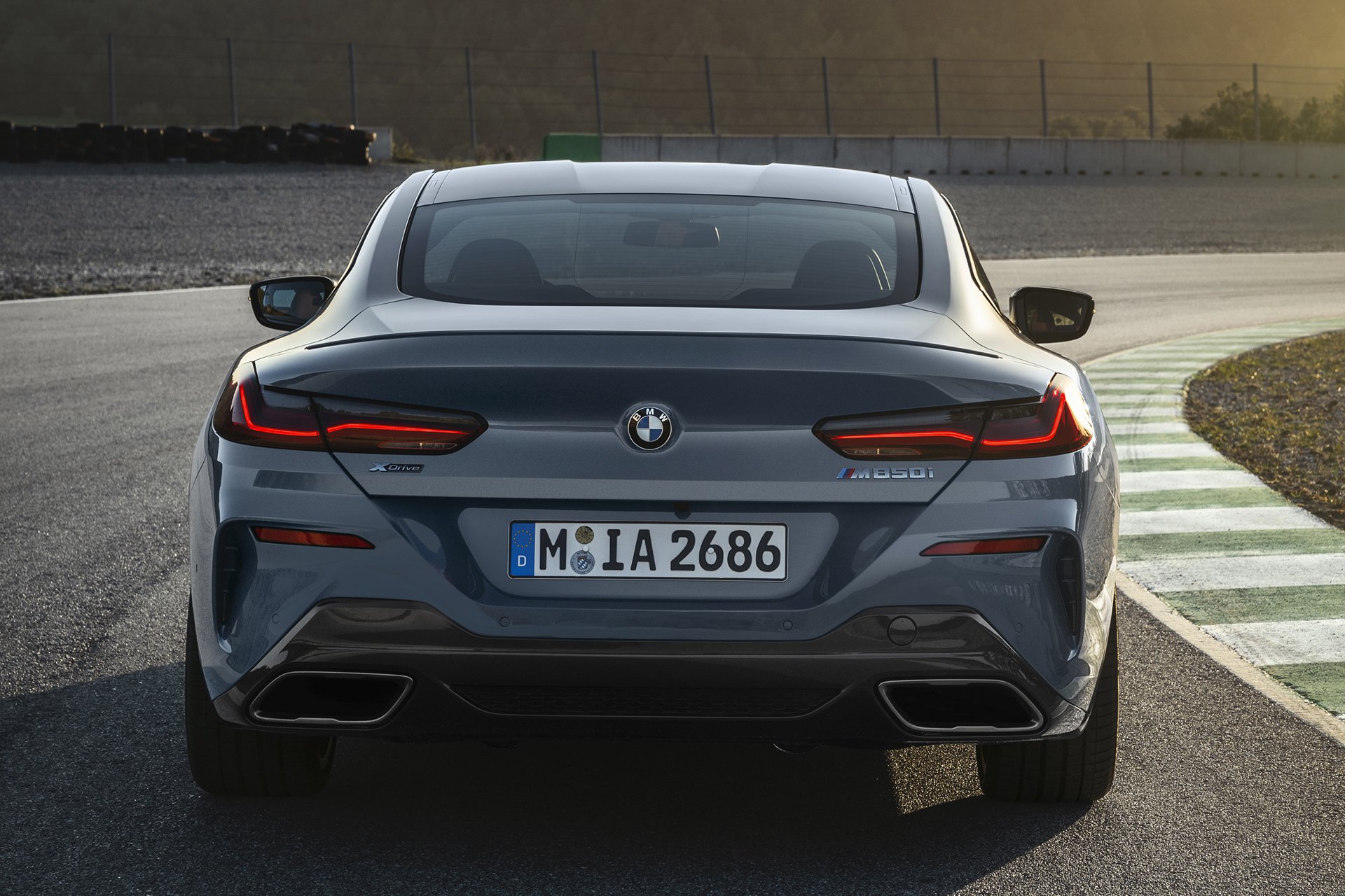 گرن&zwnj;کوپه و کانورتیبل سری 8 ب&zwnj;ام&zwnj;و در سال آینده معرفی می&zwnj;شود