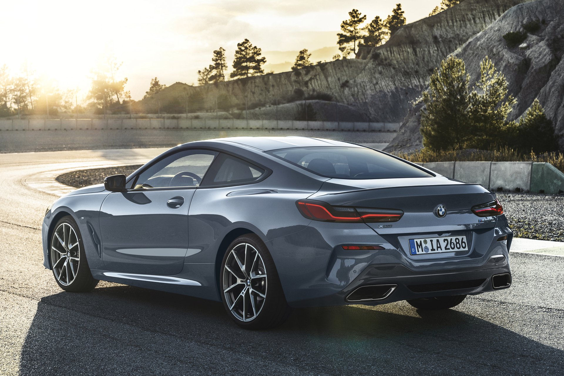 گرن&zwnj;کوپه و کانورتیبل سری 8 ب&zwnj;ام&zwnj;و در سال آینده معرفی می&zwnj;شود