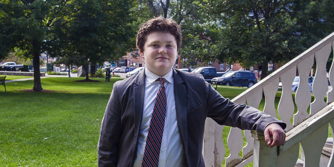 نوجوان 14 ساله نامزد انتخابات فرمانداری آمریکا(+عکس) نوجوان 14 ساله نامزد انتخابات فرمانداری آمریکا(+عکس)