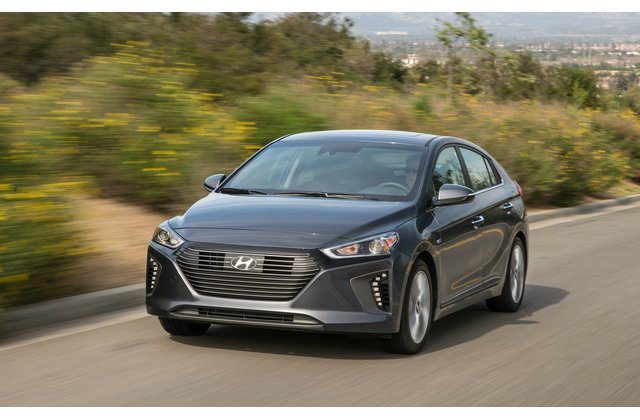 11 خودروی کوچک و امن 2018