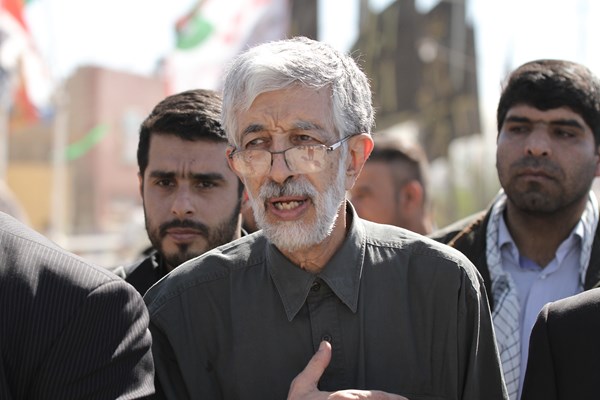 حضور حداد عادل در پیاده روی اربعین (عکس)