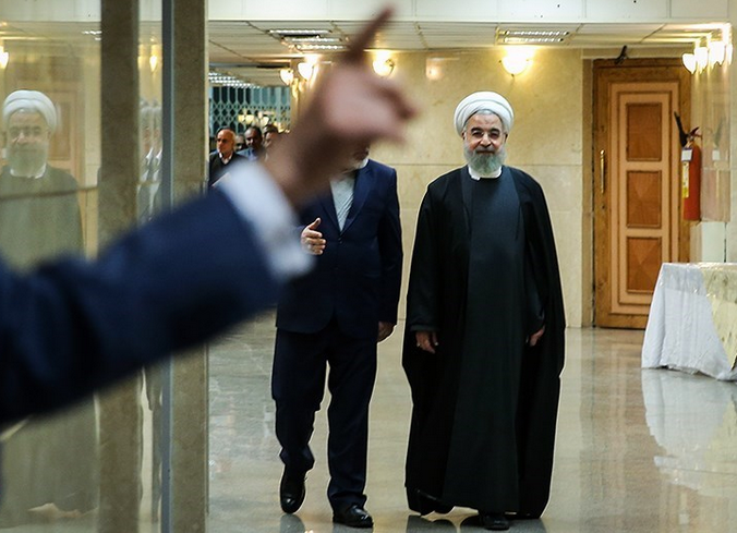 آقای رییس جمهور! دوبار از یکی سوراخ گزیده نشوید آقای رییس جمهور! دوبار از یکی سوراخ گزیده نشوید