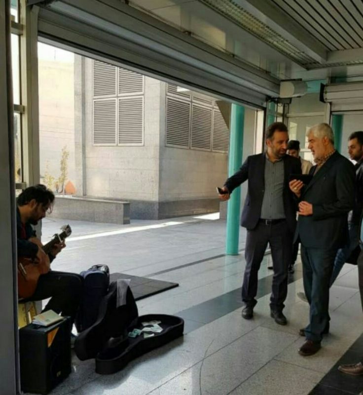 توضیحی بر یادداشت &laquo;ساز بی کوک خیابان&raquo;