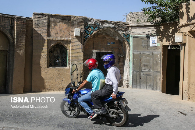 دستگیری سارقانی که با اسلحه به جان مردم میافتادند دستگیری سارقانی که با اسلحه به جان مردم میافتادند