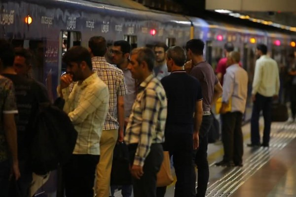 مدیرعامل مترو تهران: دولت قانون را اجرا نمی&zwnj;کند/ جهانگیری از 6 هزار میلیارد هیچ پولی به مترو نداد