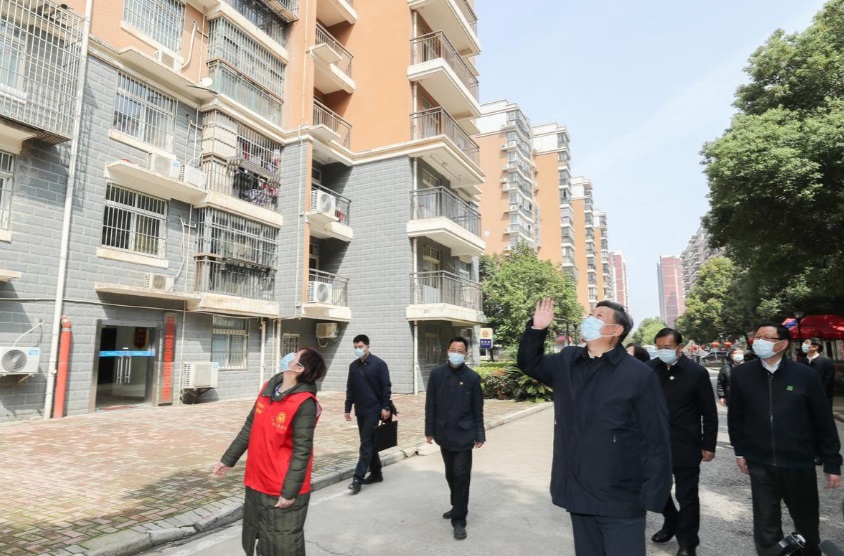 2 ماه و 12 روز پس از یک قرنطیه: شناسایی 8 مبتلا به کرونا در ووهان/ بازگشایی محتاطانه برخی از صنایع رئیس جمهور چین در شهر ووهان